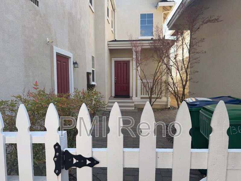 4 bedroom 3.5 bathroom home ready for move in! property image