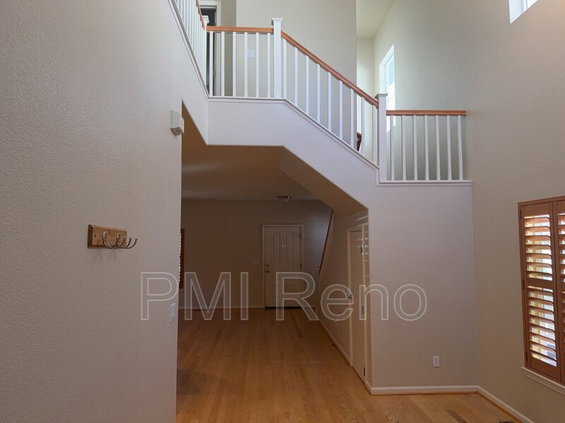 4 bedroom 3.5 bathroom home ready for move in! property image