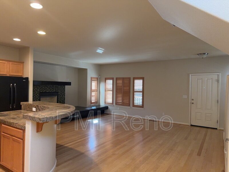 4 bedroom 3.5 bathroom home ready for move in! property image