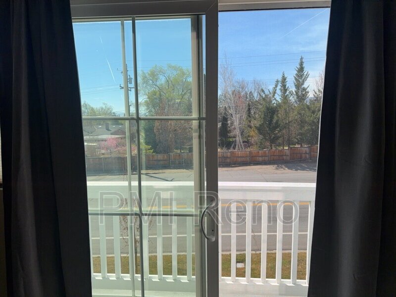 4 bedroom 3.5 bathroom home ready for move in! property image