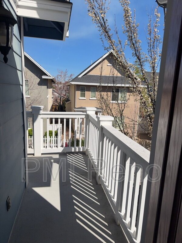 4 bedroom 3.5 bathroom home ready for move in! property image