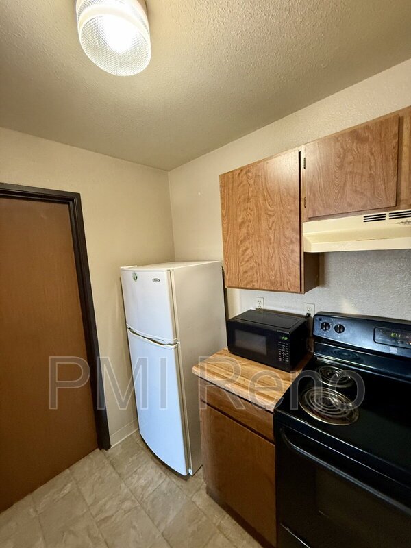 Large Studio Apartment With Secured parking garage. property image