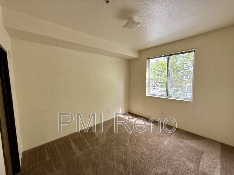 Charming 1-Bedroom Apartment in Sparks – 650 Sq Ft of Cozy Comfort! property image