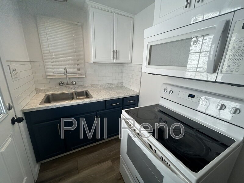 Cute Midtown Bungalow property image