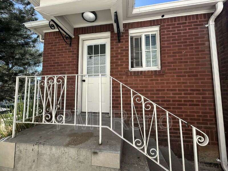 Cute Midtown Bungalow property image