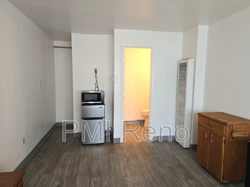 Studio Apt. W/ Private Bath in Sparks Now Available!!! property image
