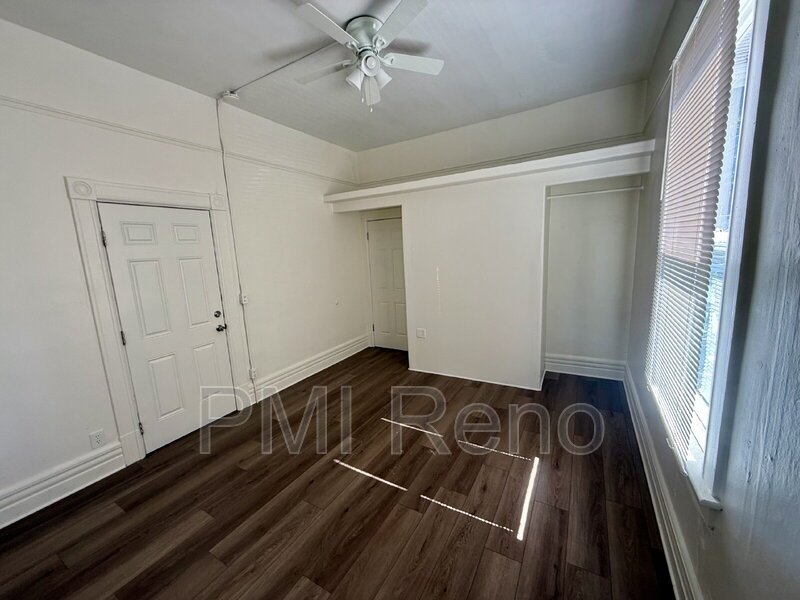 Budget-friendly campus room available for lease property image