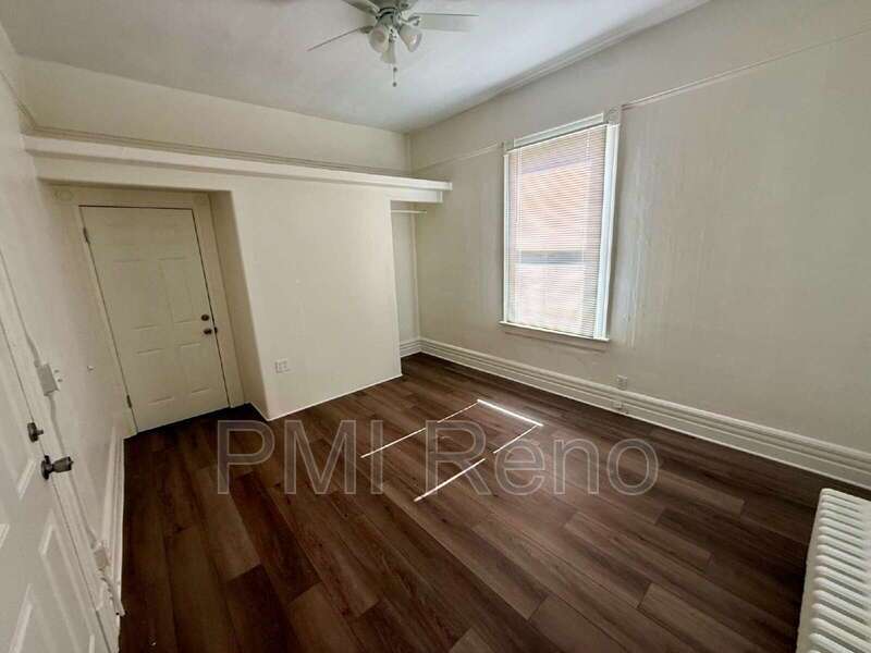 Budget-friendly campus room available for lease property image