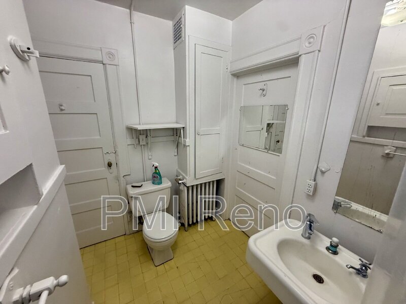 Affordable on-campus room for rent, featuring an en-suite bathroom. property image