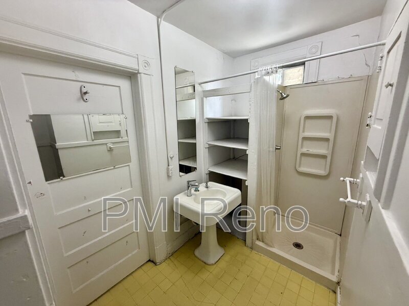 Affordable on-campus room for rent, featuring an en-suite bathroom. property image