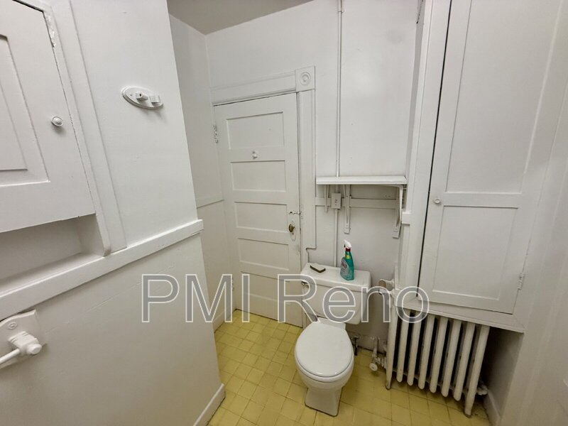 Affordable on-campus room for rent, featuring an en-suite bathroom. property image