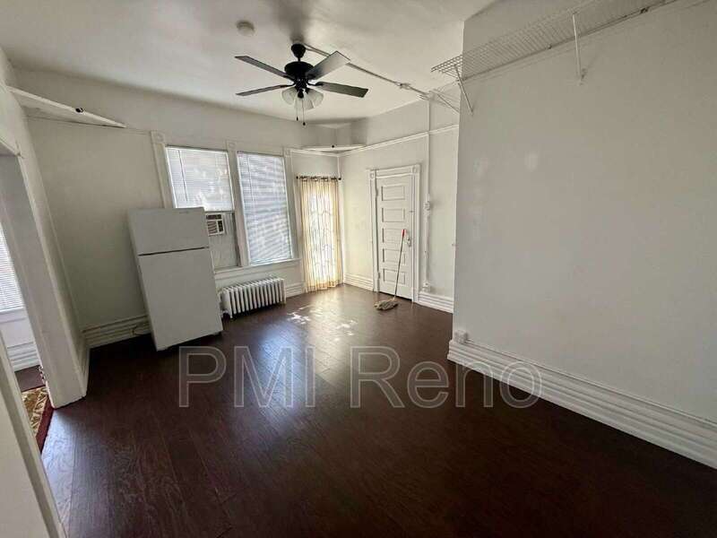 Affordable on-campus room for rent, featuring an en-suite bathroom. property image