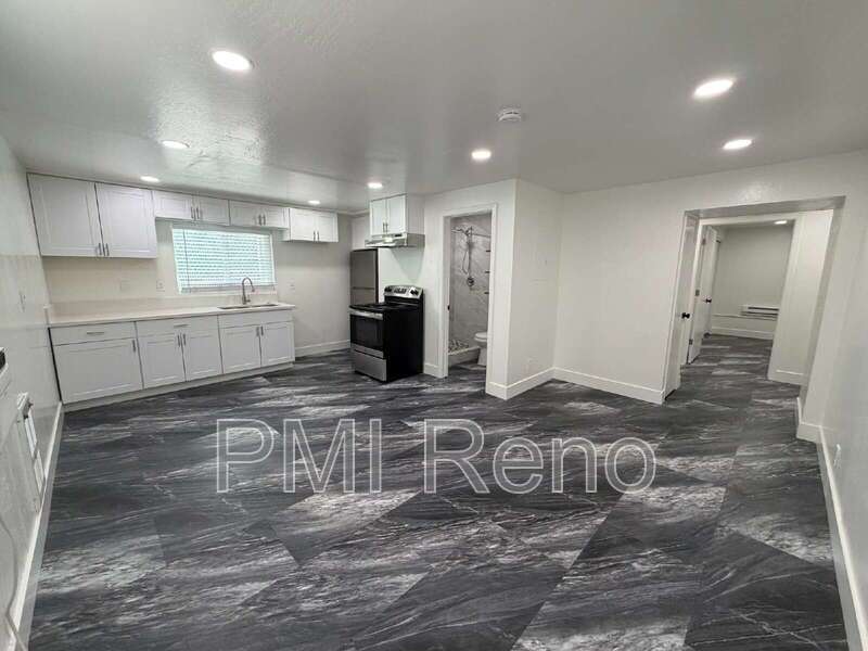 Bright Midtown 2 bedroom in a Great Location! property image