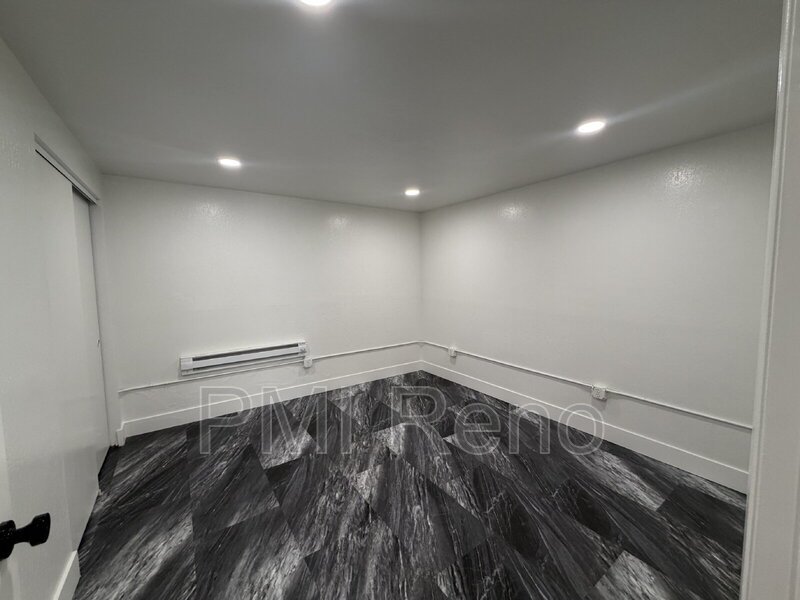 Bright Midtown 2 bedroom in a Great Location! property image