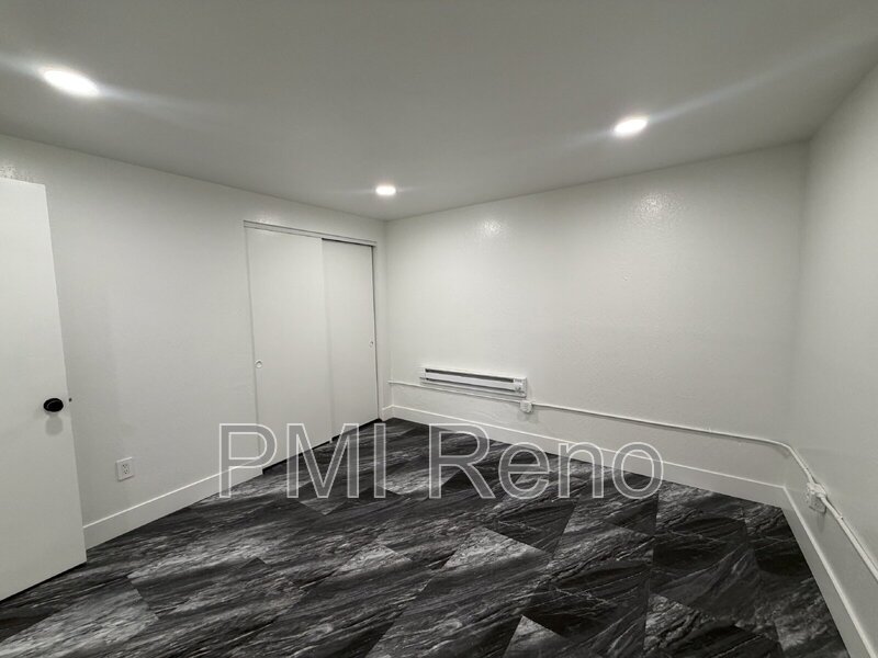 Bright Midtown 2 bedroom in a Great Location! property image