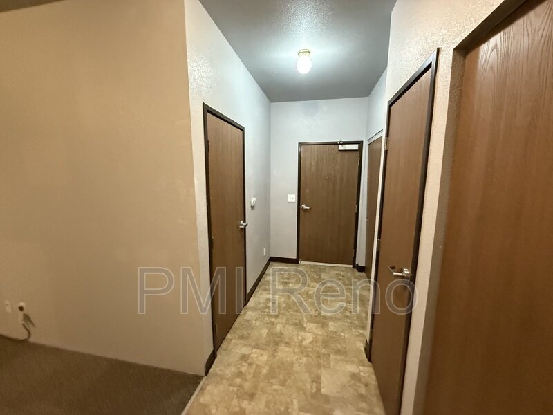 Charming 2-Bed Retreat with Stunning Views in Sparks – Cozy 775 Sq Ft Gem! property image