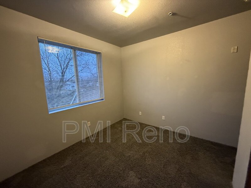 Charming 2-Bed Retreat with Stunning Views in Sparks – Cozy 775 Sq Ft Gem! property image